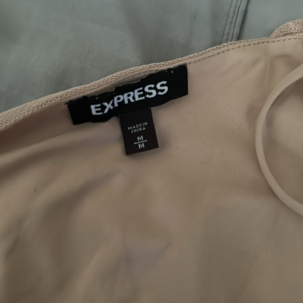 Express Top - Picture 3 of 5